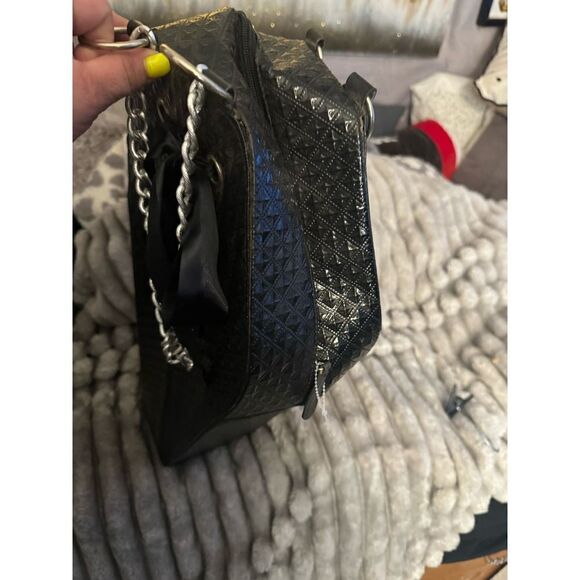 Sold - Picture 6 of 11